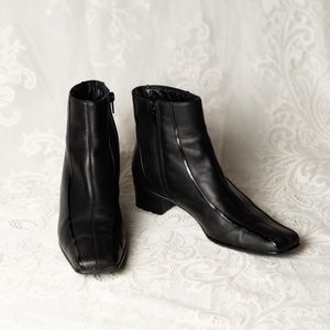 Nice Italian leather boots (black)